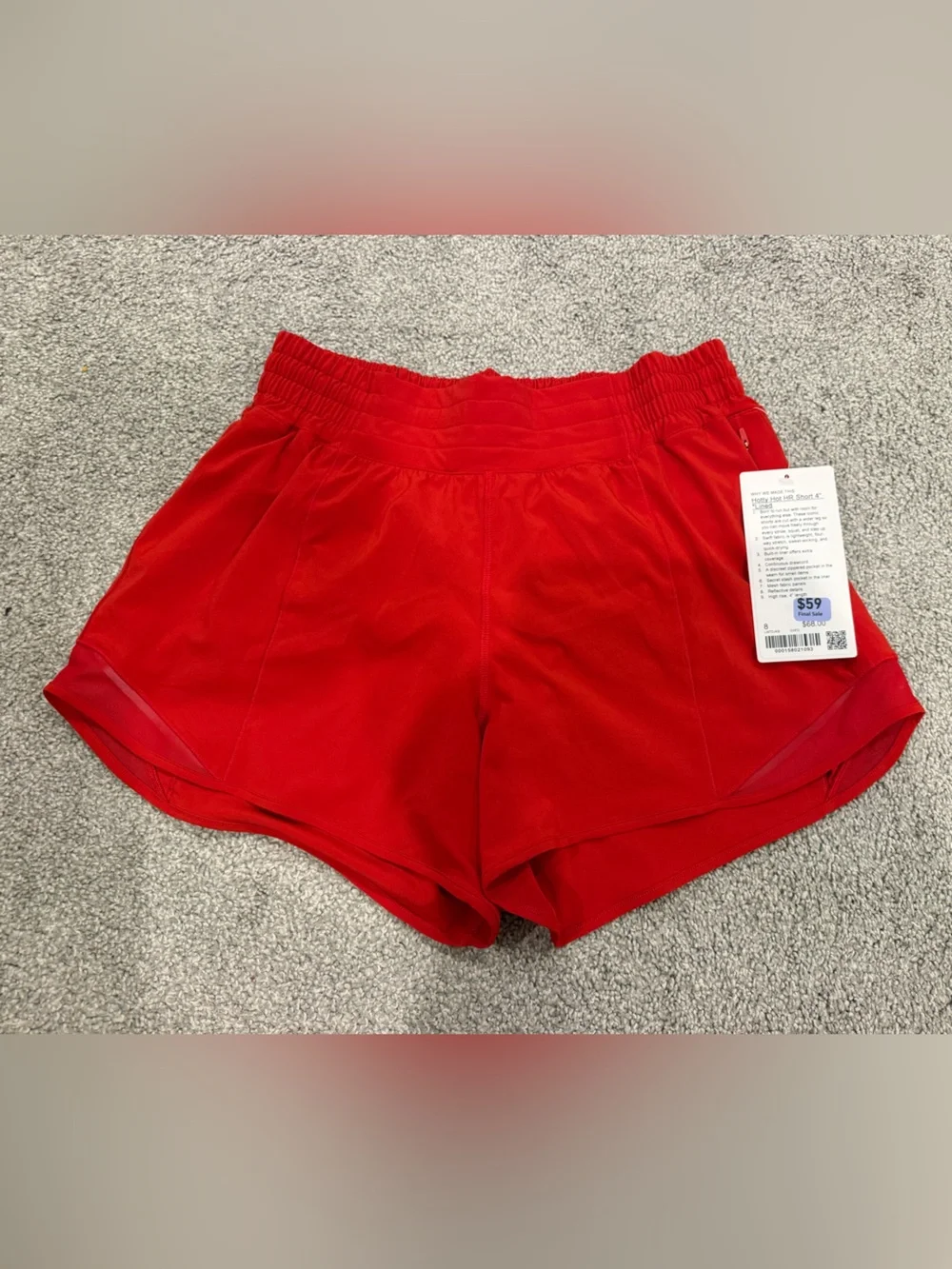 Lululemon NWT Hotty Hot 4